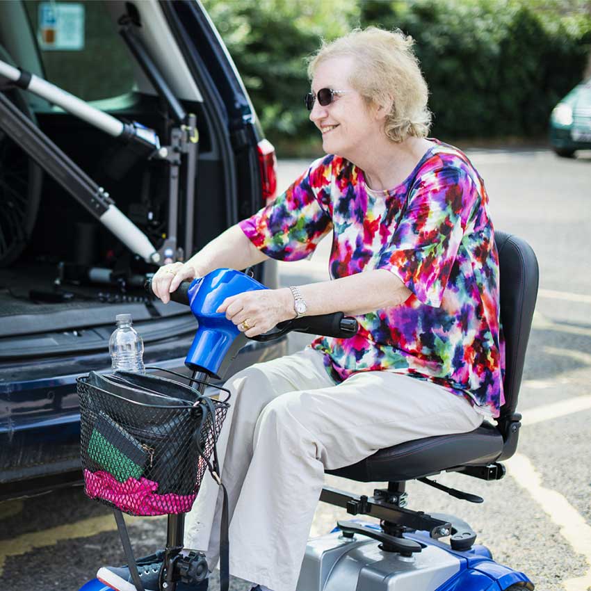 Scooters électriques de mobilité pour seniors : comment choisir