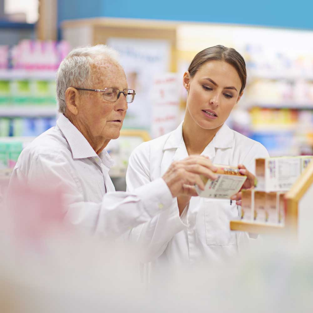 Téléassistance pharmacie : une aide essentielle en officine