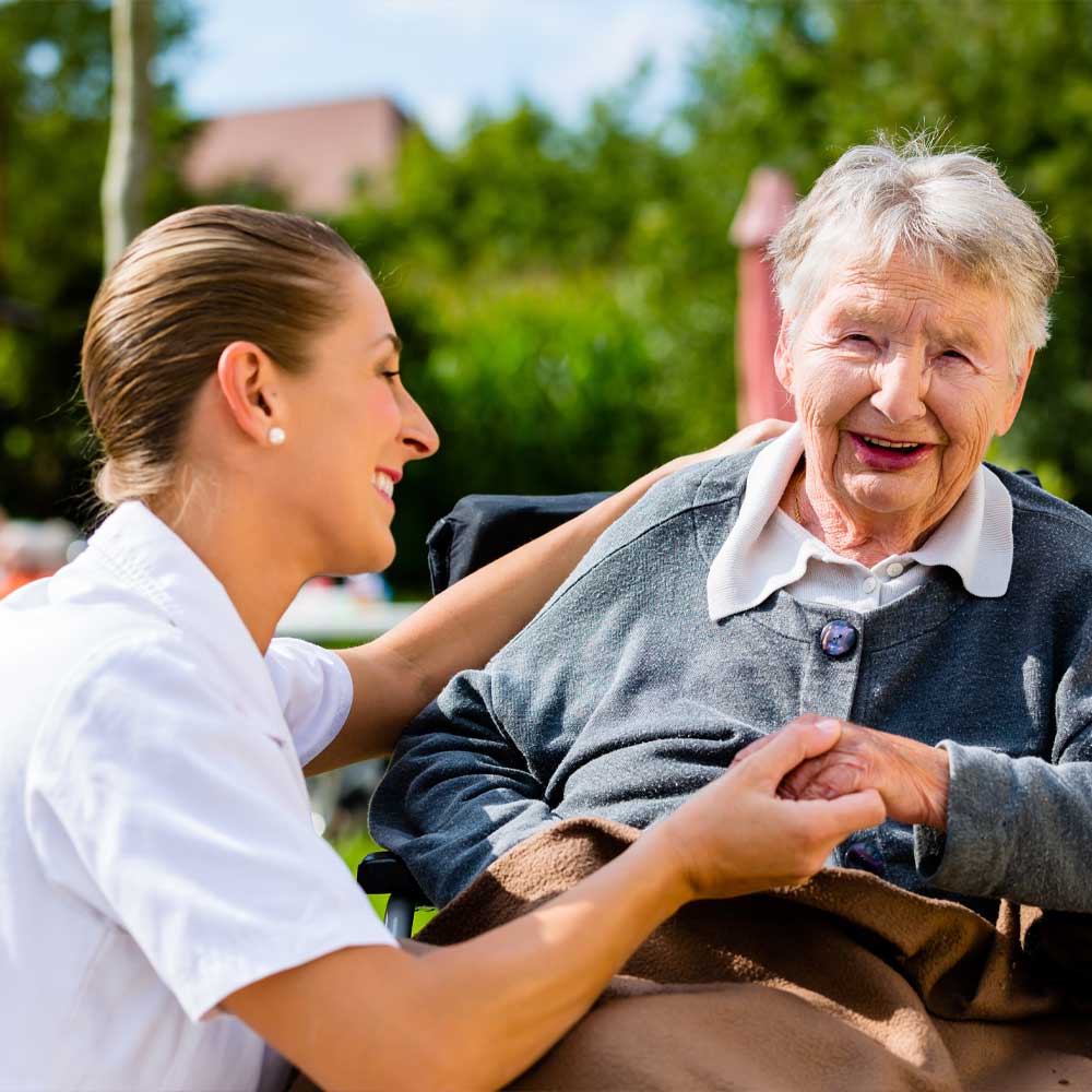 Services à la personne pour bien vieillir à domicile